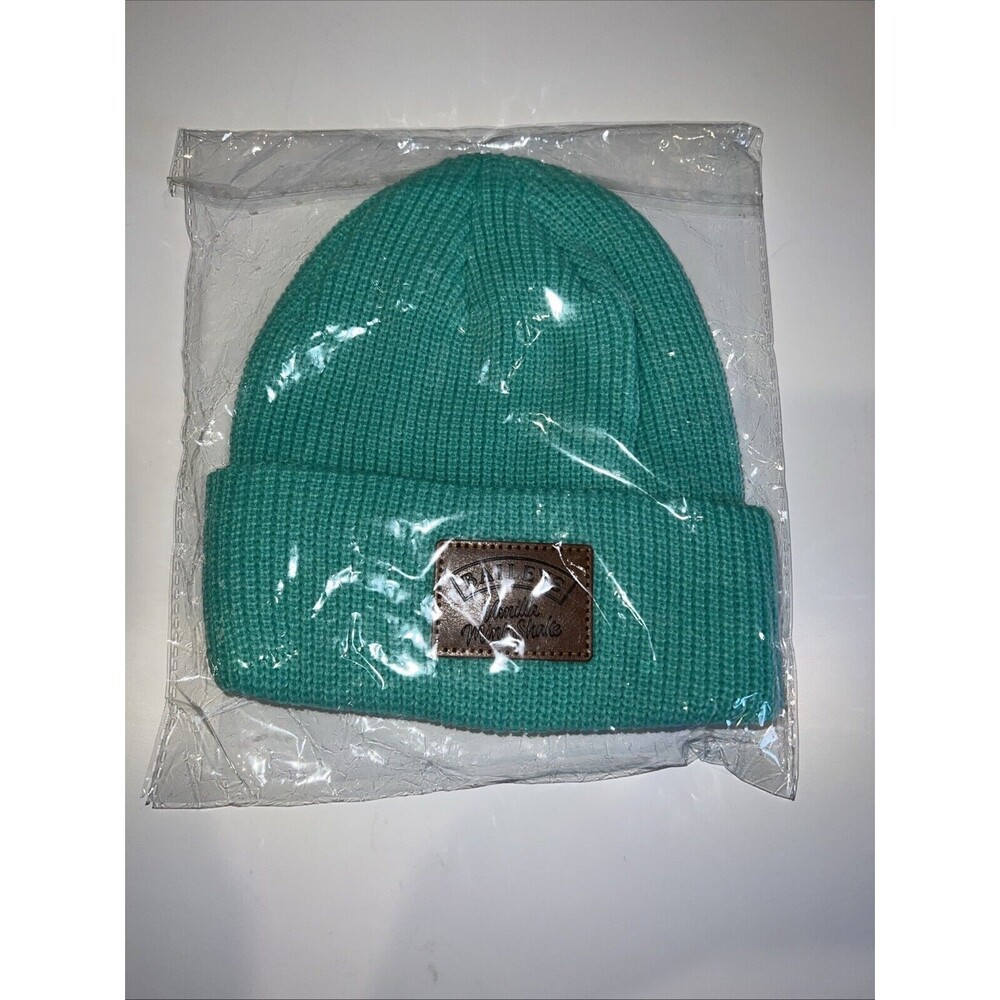 Baileys Liqueur MERCH Vanilla Mint Shake Cuffed Beanie Hat Cap Green RARE New - Picture 7 of 7